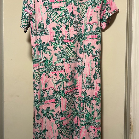 Lilly Pulitzer Cody T-shirt dress, size medium, pink & green, Mandevilla baby - Picture 9 of 9